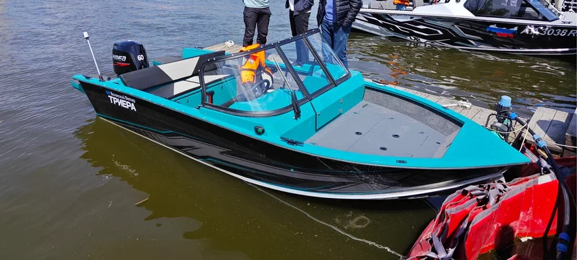 Алюминиевая моторная лодка  ТРИЕРА 460